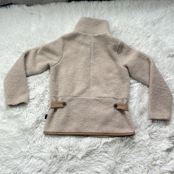 Patagonia Divided Sky Jacket - Picture 2 of 9